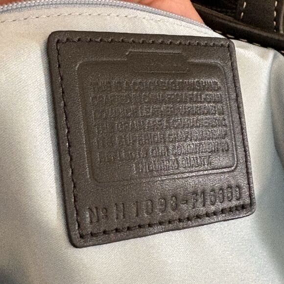 Coach F15658 Black Stitch Signature Leather Framed Carryall KissLock Tote Bag - Picture 7 of 13